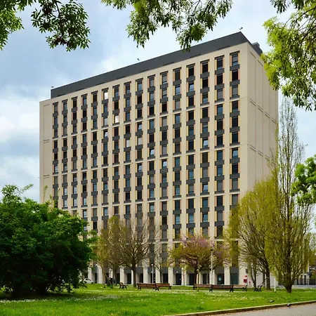 Laude Living Aparthotel Bologna